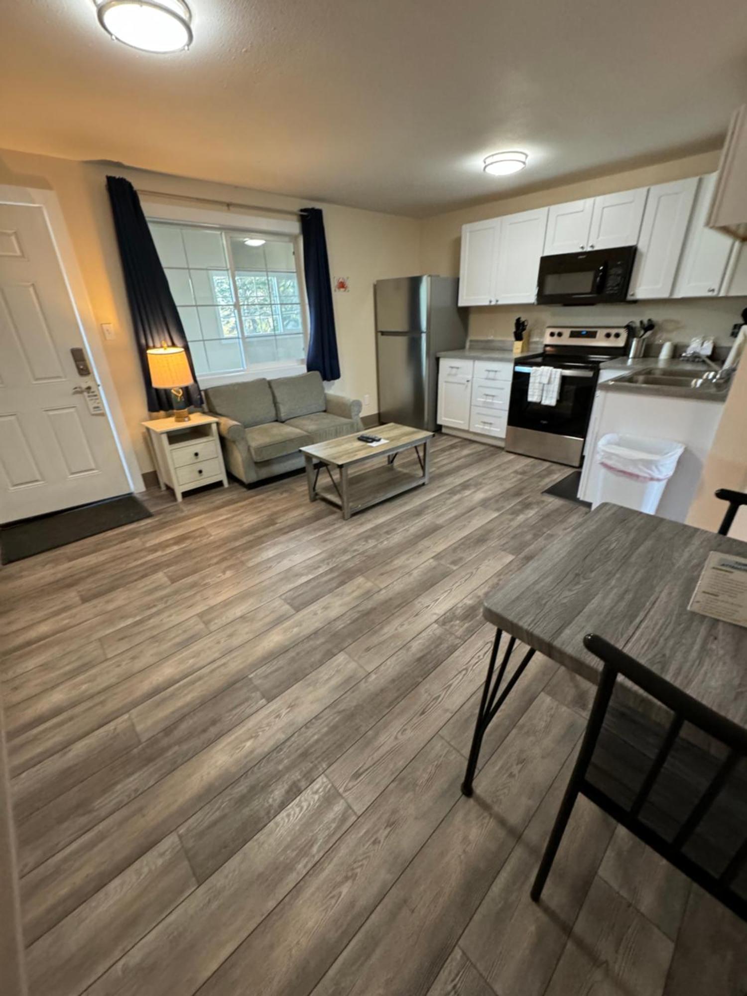 Coastal Inn And Suites Long Beach Eksteriør billede