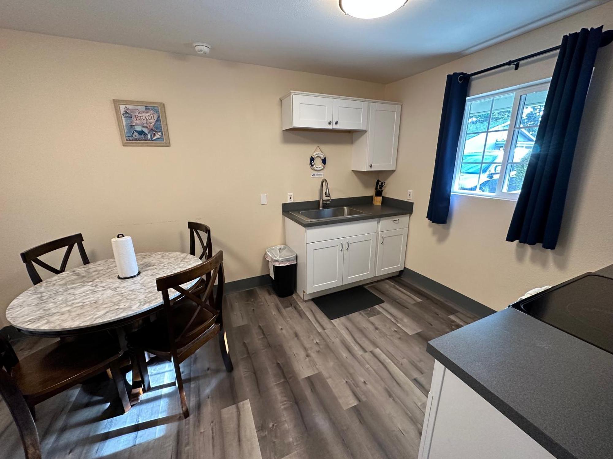 Coastal Inn And Suites Long Beach Eksteriør billede