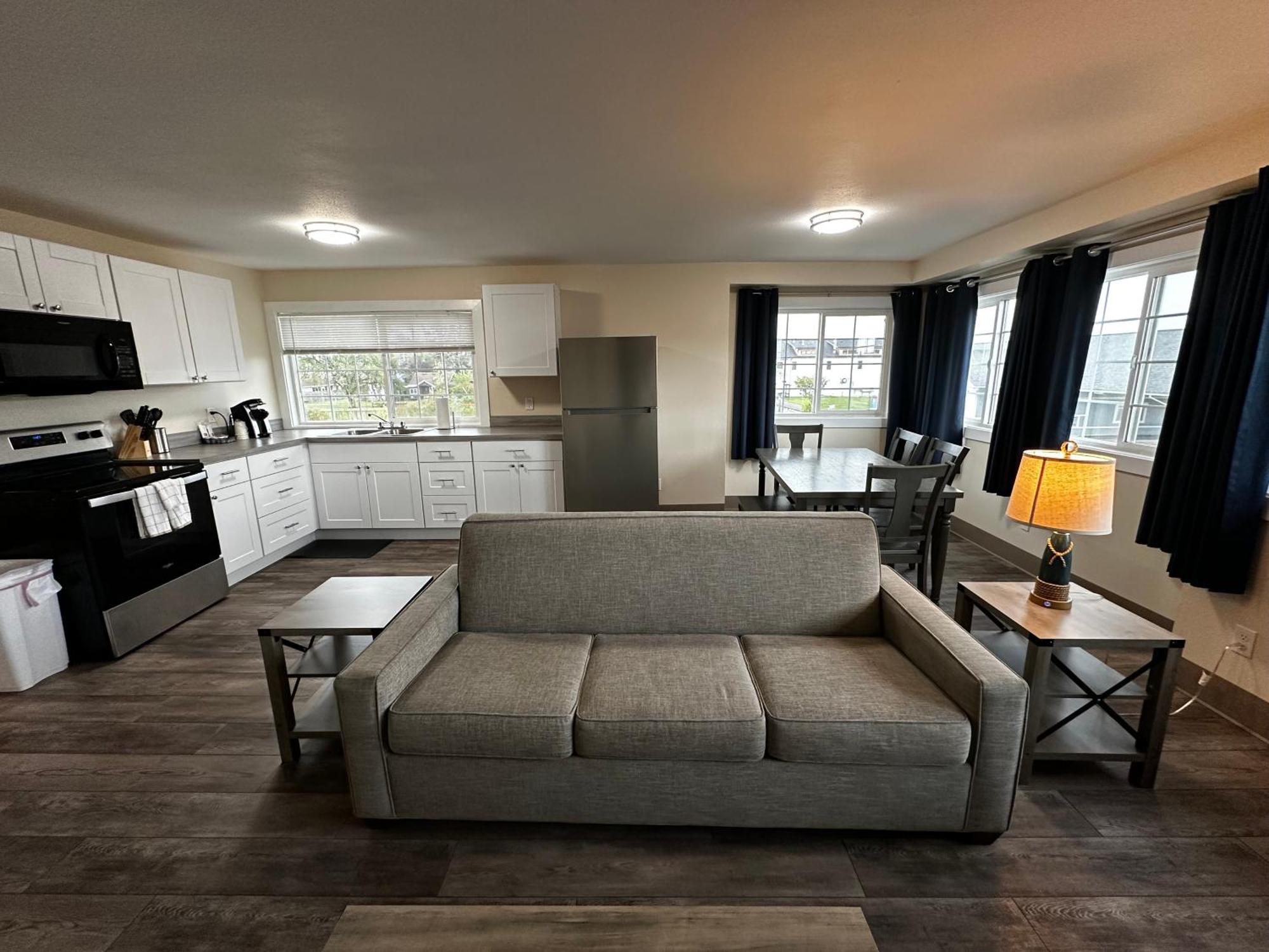 Coastal Inn And Suites Long Beach Eksteriør billede